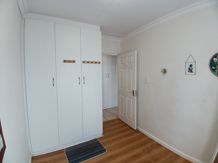 3 Bedroom Property for Sale in Fraaiuitsig Western Cape